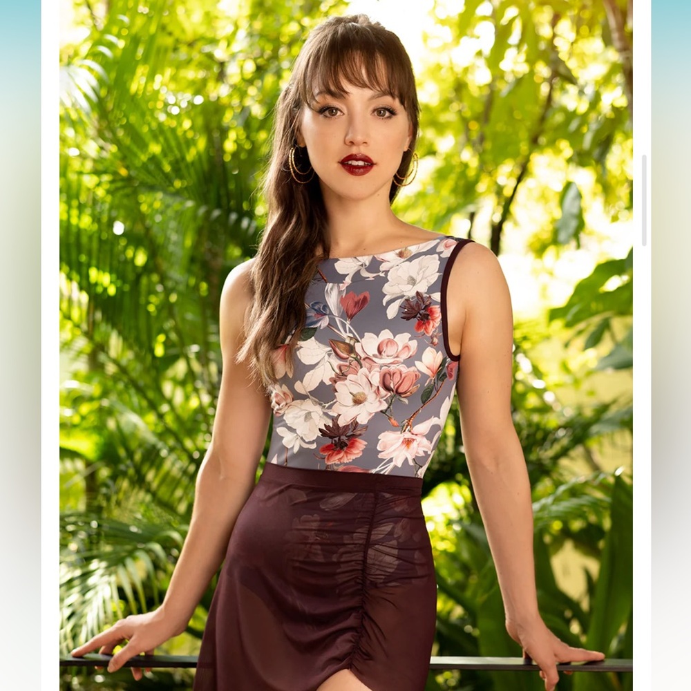 Louise Sugar Plum Leotard by Eleve Sz Medium